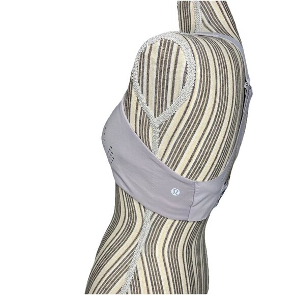 Lululemon AirSupport Bra Lavender Size 34C Activewear Outdoor Running Hiking Gym - Picture 2 of 4